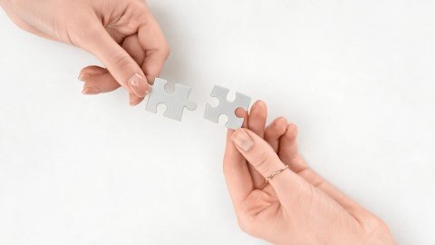 api-first-tasarim-felsefesi-kurumsal-entegrasyon-coplugunden-kurtulus